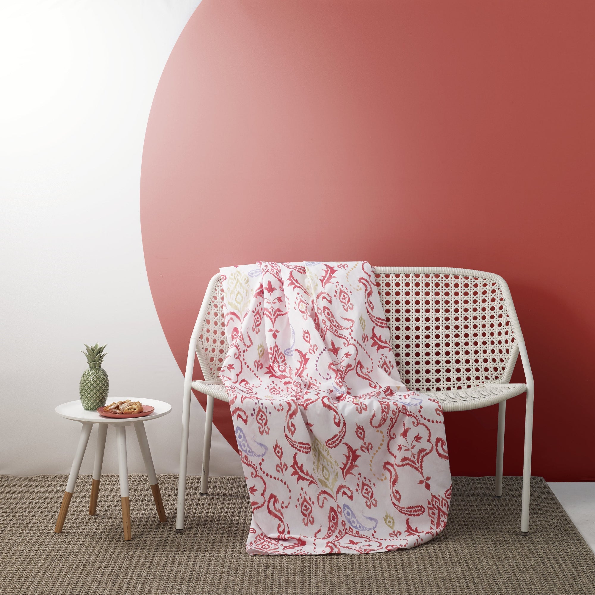 Telo arredo Bassetti Papel variante R1 rosso e corallo - Telo multiuso 270x270 per divano e letto.