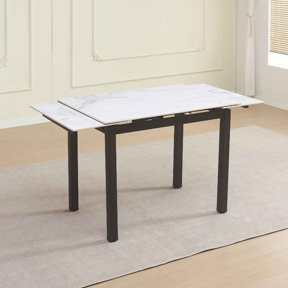 EGO ARREDO Tavolo Allungabile Kyoto Con Piano In Ceramica Effetto Marmo Bianco Lucido E Struttura In Metallo Nero