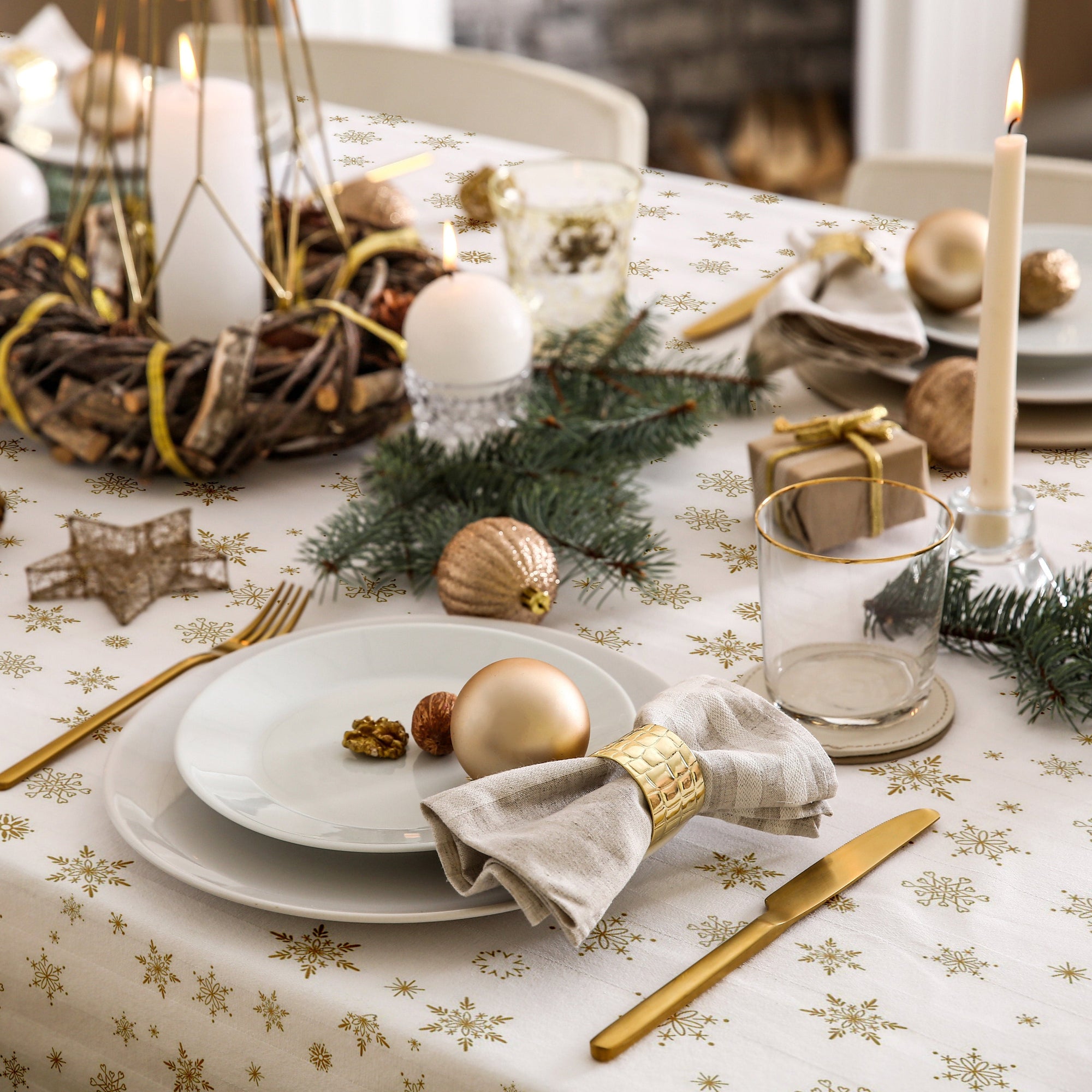 TESS HOME COLLECTION Tovaglia antimacchia 140x240 Fiocco Oro